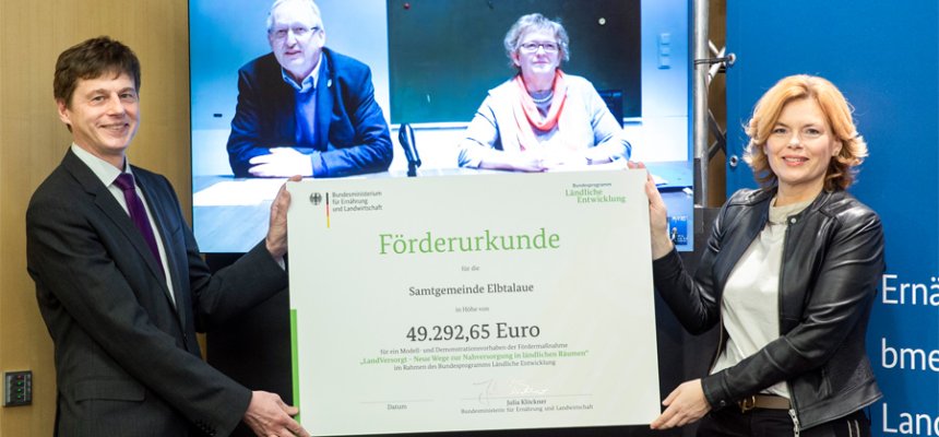 Bundesagrarministerin Julia Klöckner und DStGB-Beigeordneter Timm Fuchs