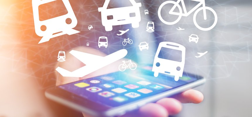 Smartphone mit schwebenden Icons zu verschiedenen Fortbewegungsarten 