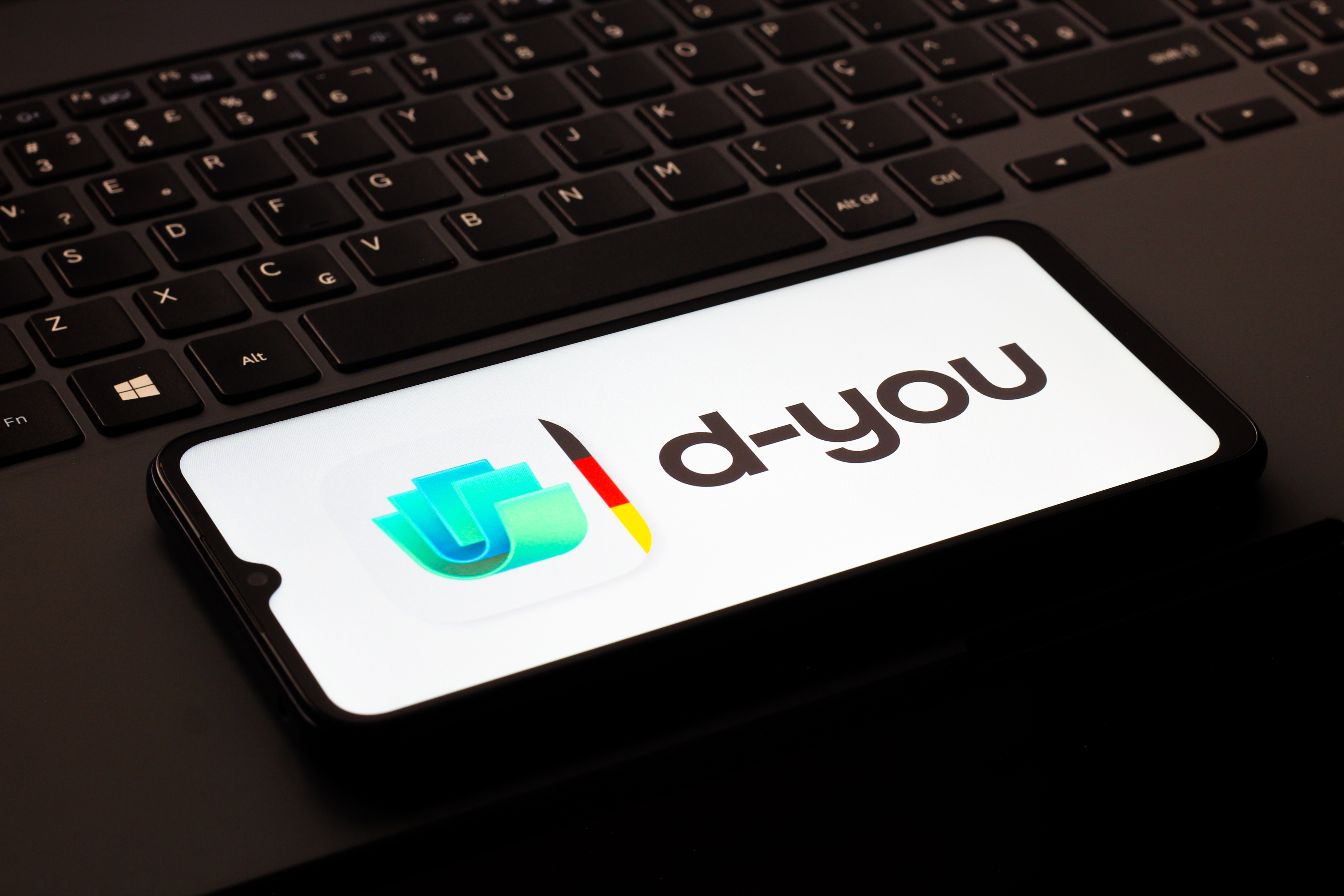 In dieser Fotoillustration ist das Logo der Deutschen EUDI-Wallet d-you auf einem Smartphone-Bildschirm zu sehen.