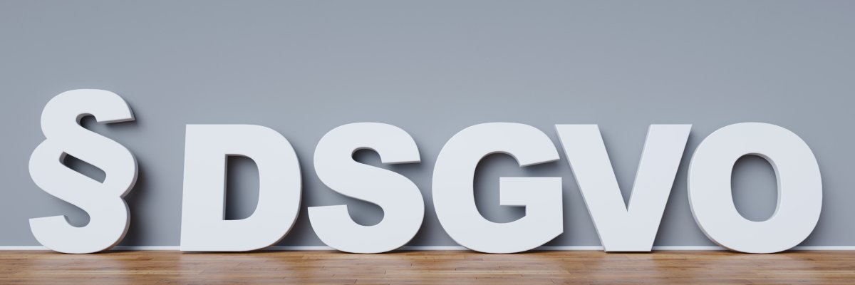 Datenschutz-Grundverordnung (DSGVO) Konzept Datenschutz-Grundverordnung (DSGVO) Konzept in Weißen Buchstaben