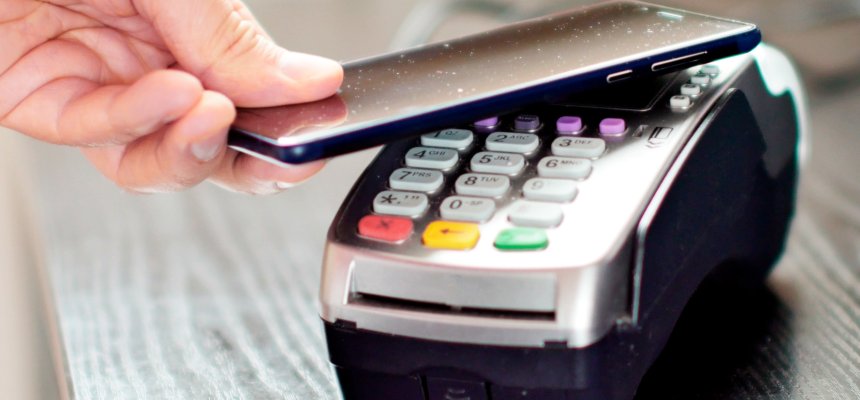Kreditkarte bezahlt Kontaktlos