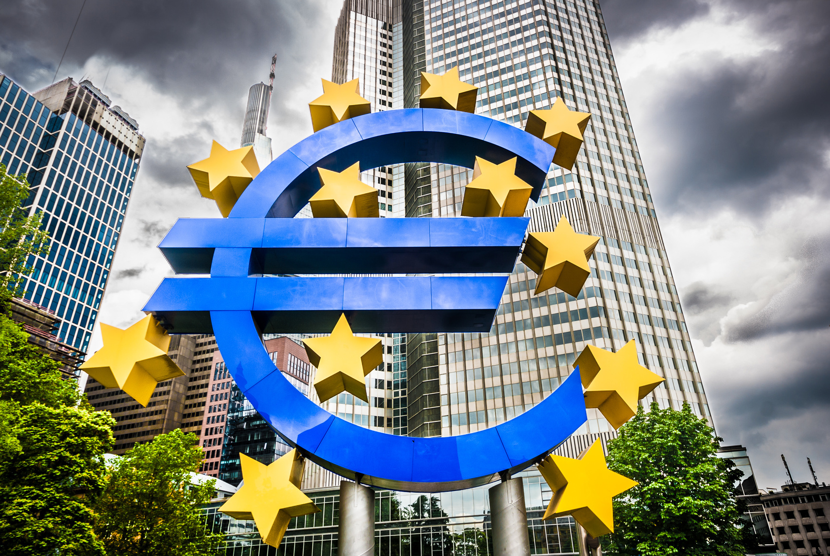 Euro sign at European Central Bank in Frankfurt, Germany Euro zeichen
