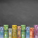 Euro Banknoten / leerer Hintergrund