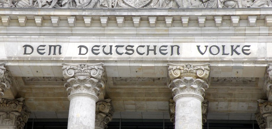 Inschrift am Berliner Reichstagsgebäude