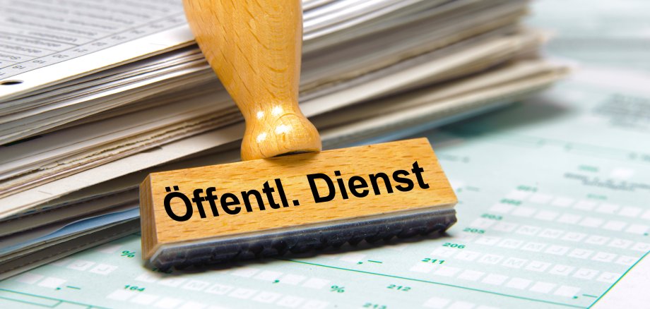 Stempel mit Aufschrift Öffentlicher Dienst