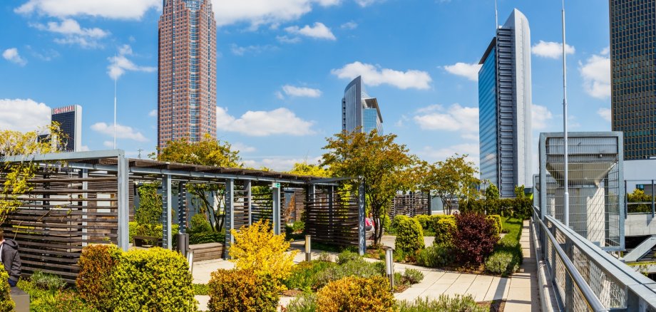 Frankfurt am Main, der Skyline Garden auf dem Dach der Skyline plaza.