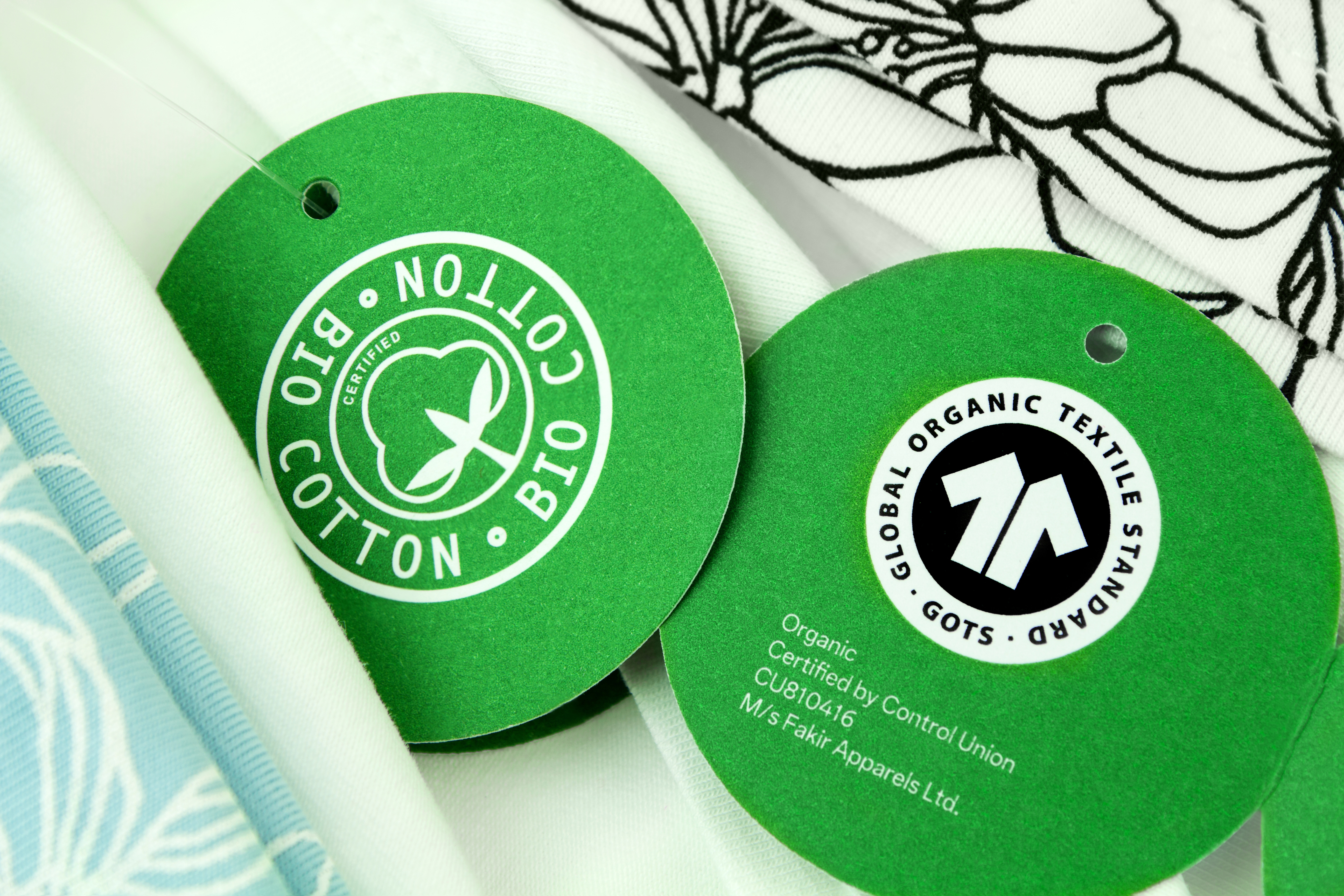 Kleidung und grünes Bio Cotton Global Organic Textile Standard Kleidung und grünes Bio Cotton Global Organic Textile Standard GOTS Label C&A