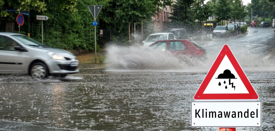 Klimawandel Überflutung der Straßen in Deutschland