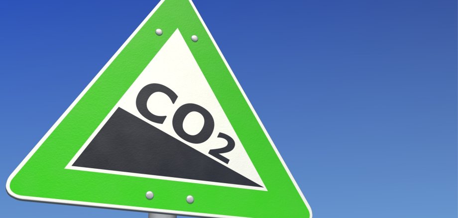 Verkehrsschild mit CO2-Reduktion, Illustration