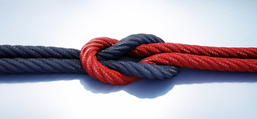 Kreuzknoten Rot Schwarz