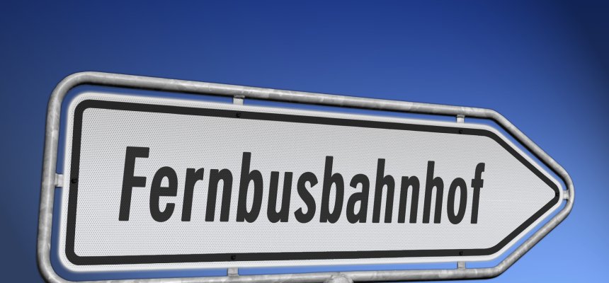 Wegweiser Fernbusbahnhof