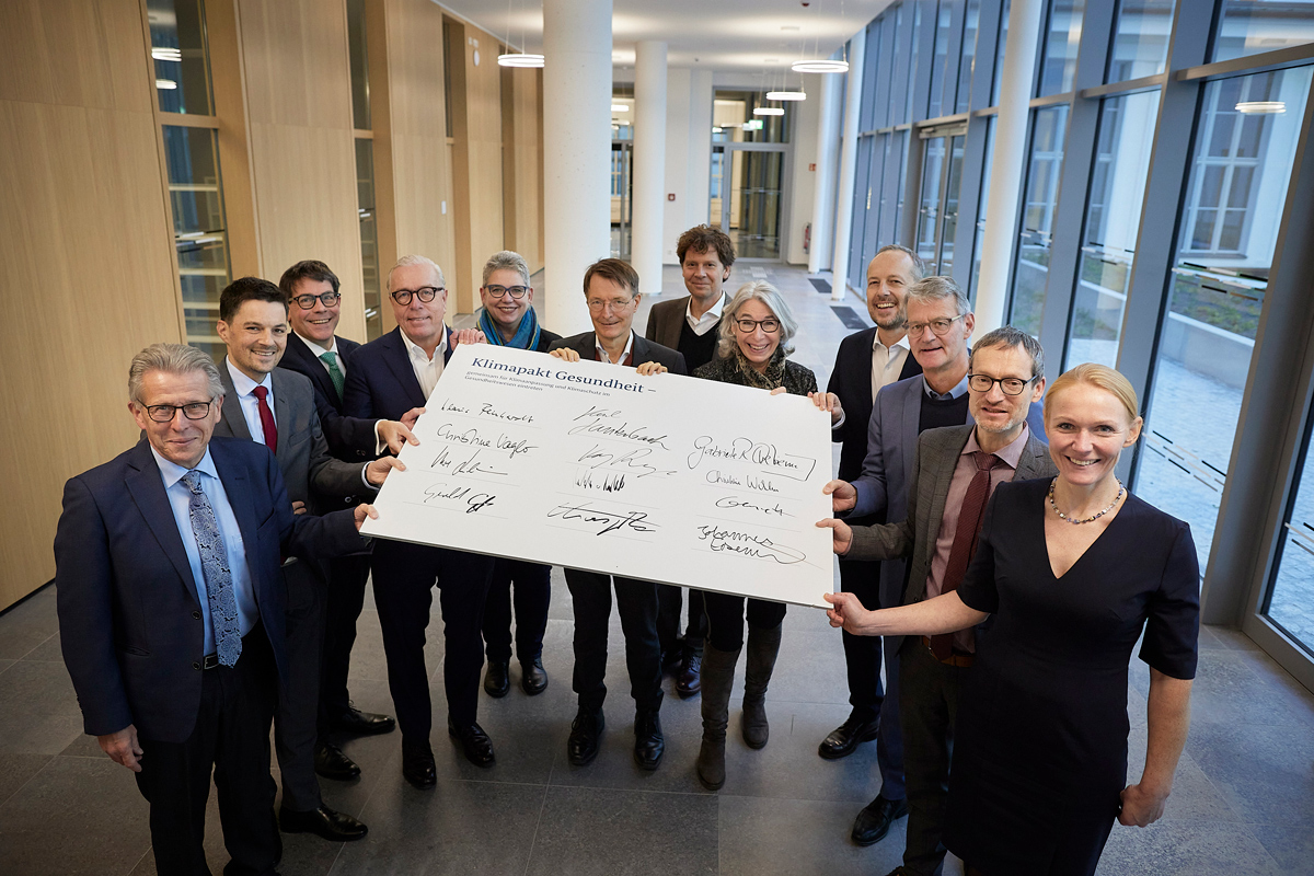 Foto der Unterzeichnung Klimapakt Gesundheit