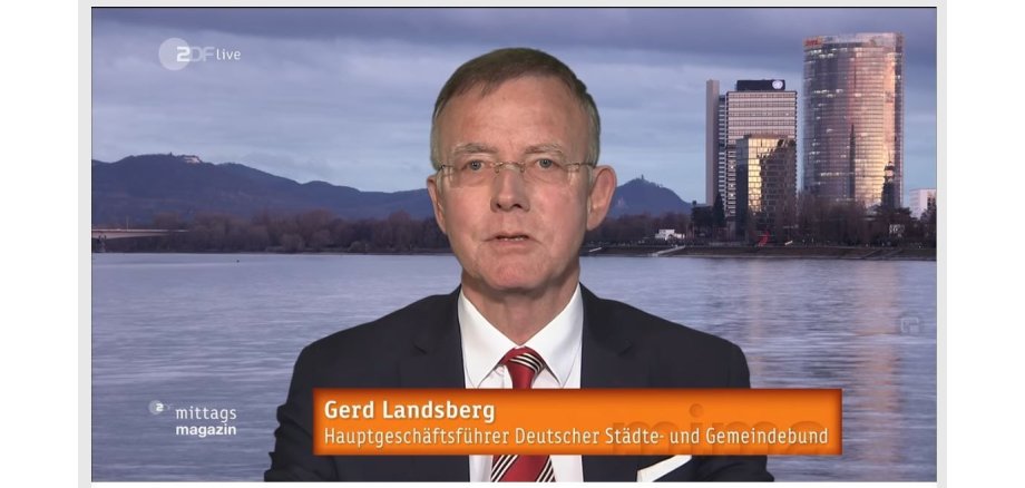 DStGB-Hauptgeschäftsführer Dr. Gerd Landsberg im Interview mit dem ZDF-Mittagsmagazin