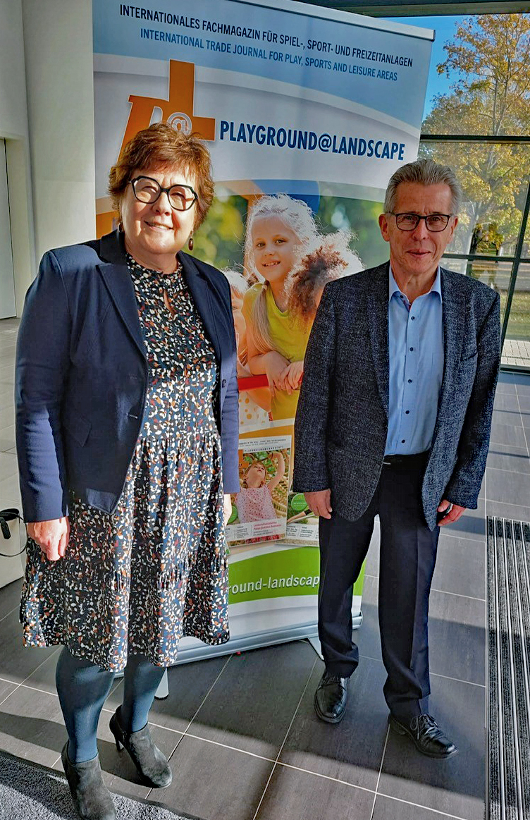 Fachtagung "Bewegung in der Stadt 2022": Petra Grimm-Benne, Ministerin für Arbeit, Soziales, Gesundheit und Gleichstellung des Landes Sachsen-Anhalt und Uwe Lübking Fachtagung "Bewegung in der Stadt 2022"