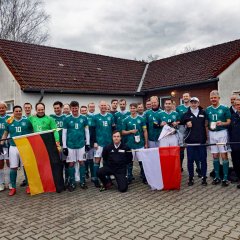Nationlalmannschaft der Bürgermeister spielt gegen Polen