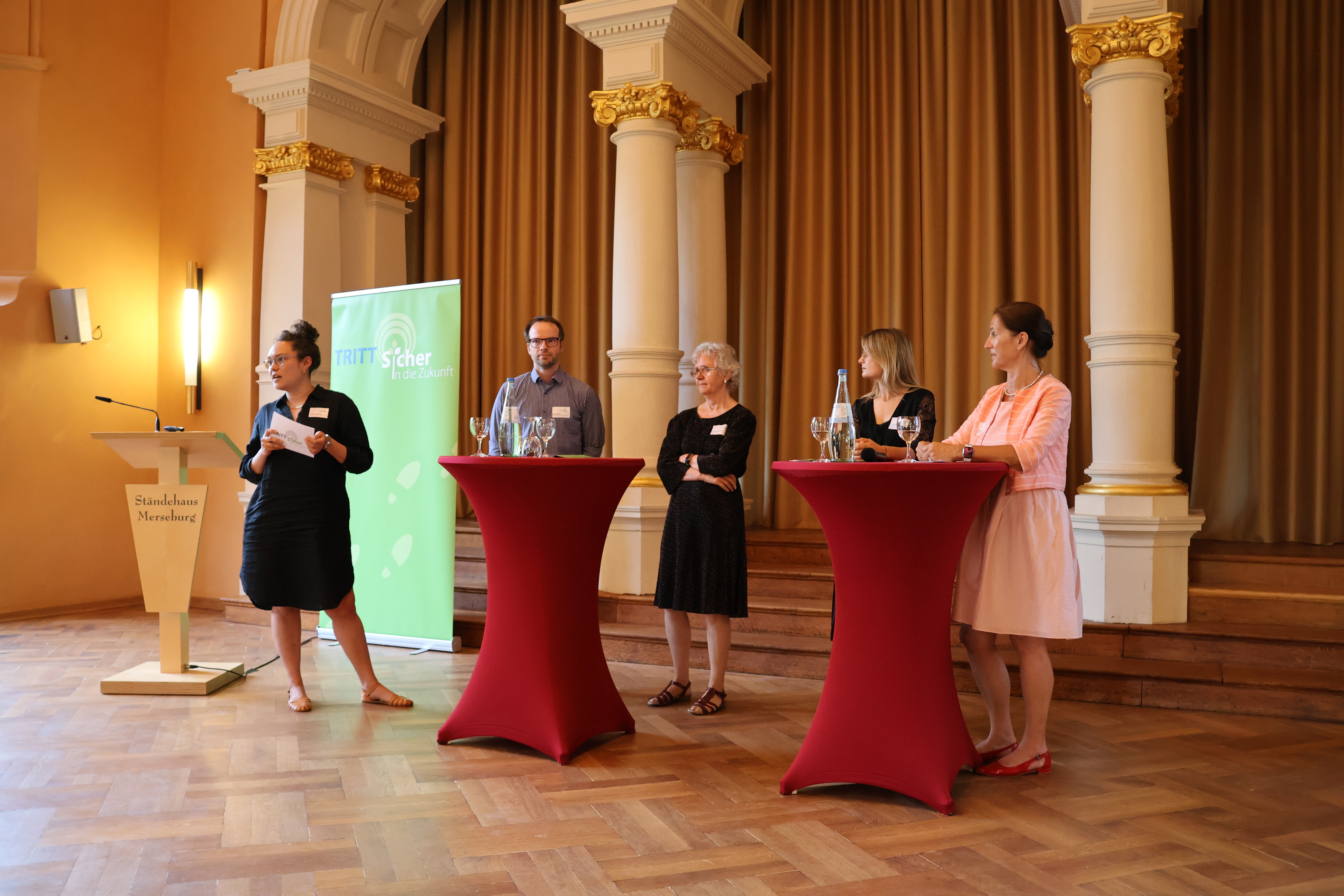 Podiumsdiskussion Podiumsdiskussion